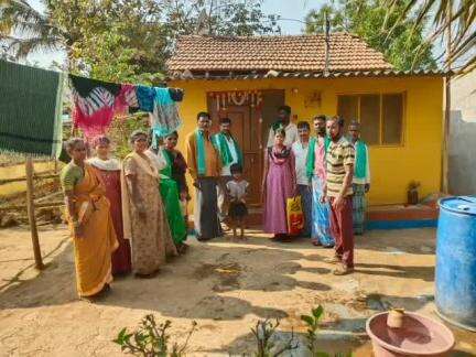 ಚನ್ನಗಿರಿ: ಮೈಕ್ರೋ ಫೈನಾನ್ಸ್ ಕಿರುಕುಳ; ಶಿವಗಂಗಾಳ ಗ್ರಾಮದಲ್ಲಿ ಊರು ಬಿಟ್ಟಿರುವ ನಾಲ್ಕು ಕುಟುಂಬಗಳು