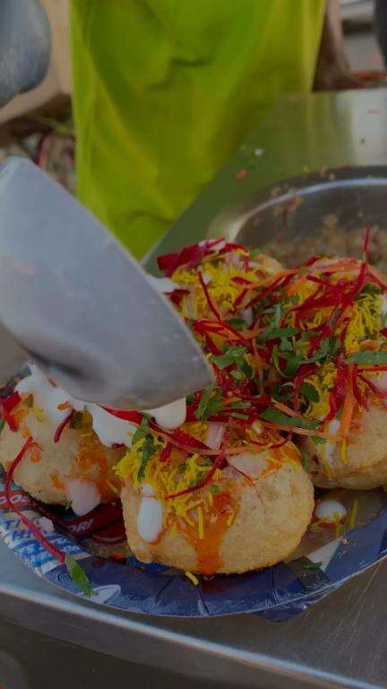 Ranchi viral dahi golgappa 
Instagram- @foodie.sujeet

#ranchi #jharkhand #ranchifoodvlogger 
#jamshedpur #streetfood