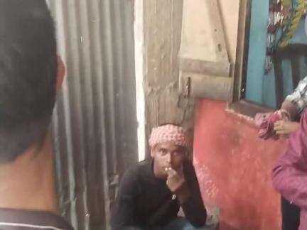 पूर्णिया जिले के वार्ड नंबर 44 शाह टोला में किराने के दूकान में घुसकर  गल्ले से पैसा निकाल कर भाग रहा था