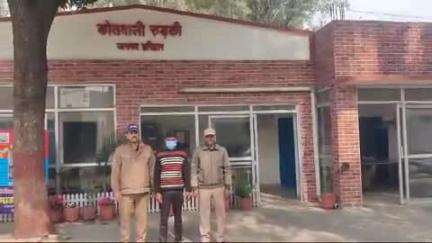 नारासन: जौरासी गांव में खेत पुलिस ने गौकशी की सूचना पर मारा छापा, एक गौ तस्कर गिरफ्तार; भारी मात्रा में गौमांस बरामद