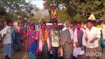 बकावंड: कुदालगांव में जनपद प्रत्याशी निर्वाचित होने पर विजय जुलूस निकालकर ग्रामीणों का आभार प्रदर्शन किया गया