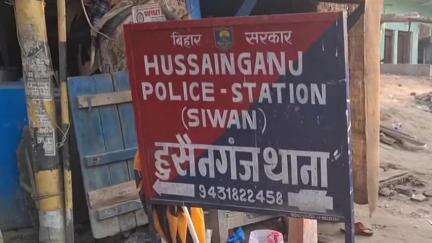 हुसैनगंज: गोपालपुर बैंक के पास अंग्रेजी शराब के साथ धंधेबाज गिरफ्तार, जेल भेजा गया