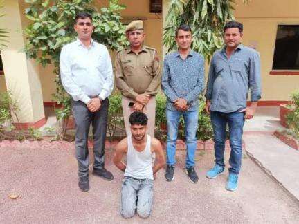 #Balotra: बालोतरा पुलिस द्वारा ऑपरेशन गरिमा के तहत कार्यवाही।

एक मनचला युवक चेतन उर्फ मुकेश गिरफ्तार।

#BalotraPolice #OperationGarima