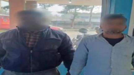 नवगछिया: पोखरिया चौक के पास गोपालपुर पुलिस ने वाहन चेकिंग के दौरान 18 लीटर विदेशी शराब के साथ दो लोगों को किया गिरफ्तार