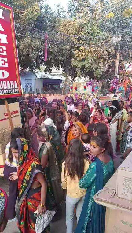 Maudha kasbe ka julus Shivratri ke jasn per nikala Gaya