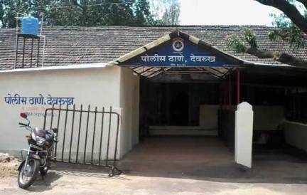 संगमेश्वर: दाभोळे येथे १० लाख रुपये किमतीच्या जेसीबीची चोरी, देवरुख पोलीस ठाण्यात लांजा येथील तरुणावर गुन्हा दाखल
