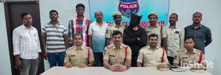 నర్సంపేట: నర్సంపేట పట్టణంలో గంజాయి పట్టివేత.

నోముల హరి ప్రసాద్ అనే యువకుడు అరెస్టు.