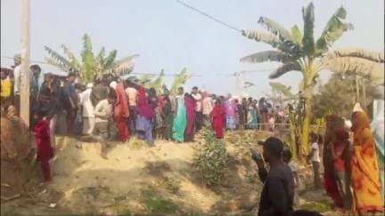 वारिसनगर: गोही टारा के पास सड़क हादसे में दो बाइक सवार युवकों की मौत, एक गंभीर रूप से घायल