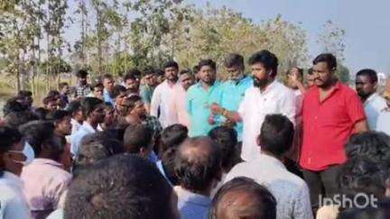 அரக்கோணம்: அரக்கோணம் MRF தொழிற்சாலை ஒப்பந்த தொழிலாளர்கள் போராட்டம்