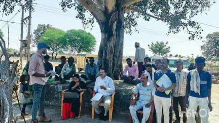 शाहगढ़: ग्राम सासन में फॉर्मर रजिस्ट्री शिविर का आयोजन, तहसीलदार रहे मौजूद