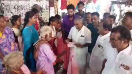 முத்துப்பேட்டையில் மத்திய அமைச்சர் தர்மேந்திர பிரதான் உருவ பொம்மையை எரித்து திமுகவினர் போராட்டம்