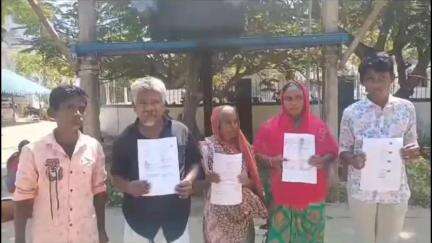 கமுதி: பேருந்து நிலைய வளாகத்தில் உள்ள கடை வாடகையை குறைத்து தருமாறு ஆட்சியரிடம் மாற்றுத்திறனாளி மனு