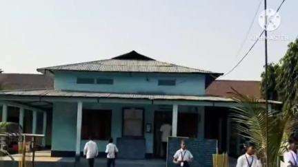 তামুলপুৰ: নাগৰিজুলিৰ খাটাৰবাৰী উচ্চ বিদ্যালয়ত সীমাবেৰ, গেট আৰু ভূমি ভৰ্তি প্ৰকল্পৰ আধাৰশিলা স্থাপন কৰে BTC প্ৰধান প্ৰমোদ বড়োয়ে