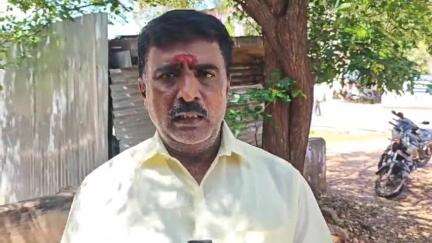 திருப்புவனம்: திருப்புவனத்தில் பேருந்து நிலையம் அமைக்க வேண்டும் என ஆட்சியராகப் பகுதியில் கோரிக்கை