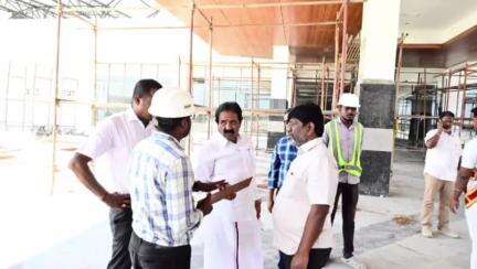 ஸ்ரீரங்கம்: பஞ்சப்பூர் ஒருங்கிணைந்த பேருந்து முனையத்தில் மாநகராட்சி மேயர் நேரில் ஆய்வு