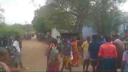 ஆலங்குளம்: கடையம் அருகே இருதரப்பு மக்கள் மோதல் சமூக வலைதளங்களில் வைரலாகும் வீடியோ