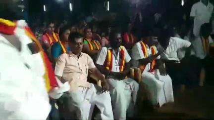 வெம்பக்கோட்டை: மேல கோதை நாச்சியாபுரத்தில் தவெக இரண்டாம் ஆண்டு துவக்க விழாவில் ஏழை எளிய மக்களுக்கு நலத்திட்ட உதவிகள் வழங்கப்பட்டது