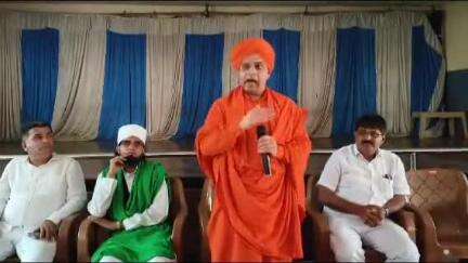ಕಿತ್ತೂರು: ಪಟ್ಟಣದಲ್ಲಿ ಕಲ್ಮಠ ಶ್ರೀಗಳ ಭೇಟಿ ಮಾಡಿದ ಶಾಸಕ‌ ಬಾಬಾಸಾಹೇಬ ಪಾಟೀಲ ಹೋರಾಟಗಾರರ ಮನವೊಲಿಕೆ,ಕಿತ್ತೂರು ಬಂದ್ ಕರೆ ವಾಪಸ್