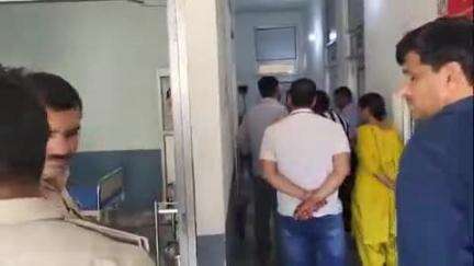 बावल: बावल क्षेत्र में मुख्यमंत्री उड़न दस्ते ने निजी अस्पताल में की कार्रवाई