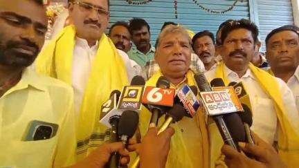 హుజూర్ నగర్: పట్టణంలో టీడీపీ కార్యాలయాన్ని ప్రారంభించిన ఆ పార్టీ తెలంగాణ రాష్ట్ర అధ్యక్షుడు నరసయ్య