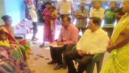 जगन्नाथपुर: राज्य बाल अधिकार संरक्षण आयोग के सदस्य गीतिलपि गांव में पहुंचे, पीड़ित परिवार से मुलाकात की