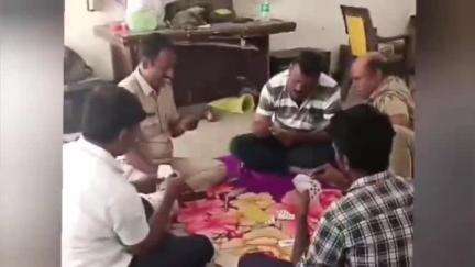 ಚಿತ್ತಾಪುರ: ವಾಡಿ ಪೊಲೀಸ್ ಠಾಣೆಯಲ್ಲಿ ಪೊಲೀಸರಿಂದ ಜೂಜಾಟ ಆಡಿದ ಆರೋಪ, ವಿಡಿಯೋ ವೈರಲ್