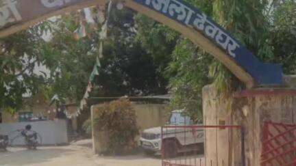 करौं: साइबर थाना पुलिस ने छापेमारी कर साइबर अपराध के आरोप में एक संदिग्ध युवक को हिरासत में लिया, पूछताछ जारी