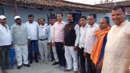मनिका विधायक श्री रामचंद्र सिंह के मंझले भाई मुद्रिका सिंह के ब्रह्मभोज कार्यक्रम में पहुचें हज़ारों कांग्रेसी!
