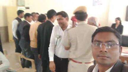 बार एसोसिएशन वैर के अध्यक्ष हरीश भारद्वाज की अध्यक्षता में जिला न्यायाधीश भरतपुर का किया स्वागत