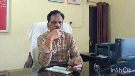 कुसमी के पहुंचविहीन इलाकों में स्वास्थ्य सुविधाओं को बेहतर करने का प्रयास कर रहे हैं सीएमएचओ डॉक्टर बसंत सिंह