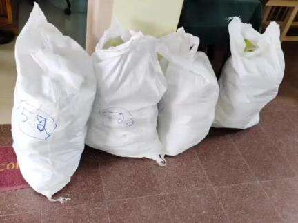 வெம்பக்கோட்டை: மண்குண்டம்பட்டி விளக்கில் காரில் கடத்தி வரப்பட்ட புகைகளை காருடன் பறிமுதல் கல்லூரி மாணவர் கைது