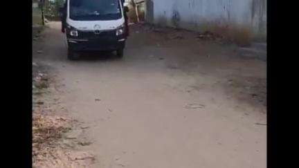 డయేరియా కారణంగా గోపాలపురం మండలంలో మూతపడిన మాంసాహార దుకాణాలు