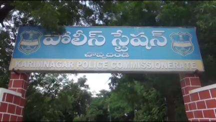 చొప్పదండి: సాకుంట గ్రామ శివారు ప్రాంతంలో అదుపుతప్పి చెట్టును ఢీకొన్న ద్విచక్ర వాహనదారుడు