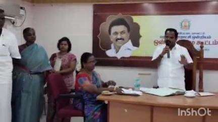 நெமிலி: நெமிலி ஊராட்சி ஒன்றிய அலுவலகத்தில் ஒன்றிய குழு தலைவர் மீது நம்பிக்கை இல்லா தீர்மானம் கொண்டு வரக் கோரி வெளிநடப்பு