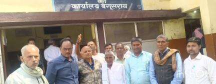 मटिहानी: रचियाही नया टोला निवासी रामबरन राय ने अस्पताल निर्माण के लिए राज्यपाल को 4 कट्ठा जमीन दान की