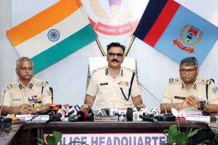 श्री अनुराग गुप्ता, पुलिस महानिदेशक, झारखंड ने आगामी त्योहार ईद,सरहुल एवं रामनवमी के मद्देनजर की उच्चस्तरीय समीक्षा बैठक