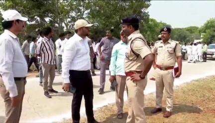 హుజూర్ నగర్: పట్టణంలో సీఎం రేవంత్ రెడ్డి సభ ఏర్పాట్లు పరిశీలించిన మంత్రి ఉత్తంకుమార్ రెడ్డి