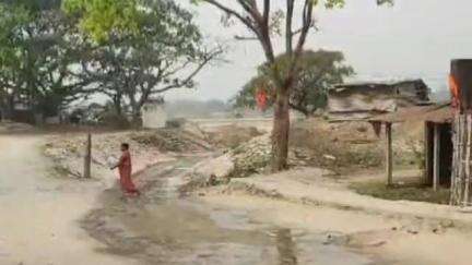 খড়িবাড়ি: মঞ্জু ঘাটে বালির রয়েলিটি অফিসের কর্মীকে মারধরের অভিযোগ শিলিগুড়ি মোড় কমা পরিষদের বিরোধী দলনেতা অজয় ওঁরাওয়ের বিরুদ্ধে