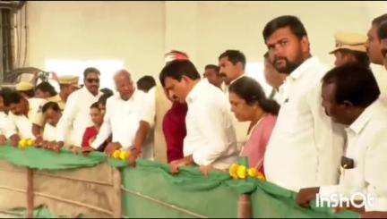 హసన్​పర్తి: దేవన్నపేట పంప్ హౌస్ వద్ద మోటార్ ఆన్ చేసి నీటిని విడుదల చేశారు. తెలంగాణ రాష్ట్ర మంత్రులు