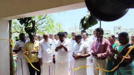 திருவாடனை: அரசு பெண்கள் மேல்நிலைப் பள்ளியில் புதிய வகுப்பறைகளை MLA திறந்து வைத்தார்