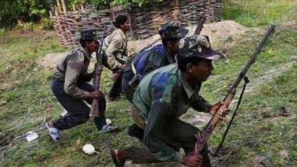 सिरोंचा: गडचिरोलीच्या सिमेलगत असलेल्या  सुकमा जिल्ह्याच्या केरलापाल जंगल परिसरात चकमक : १६ नक्षल्यांना कंठस्नान