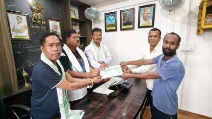 শালমাৰা স্থিত কেএচিৰ  সচিবালয়ত কেএচিৰ চীফ জিবেশ ৰায়ৰ উপস্থিতিত ১৬টাকৈ ঐতিহ্যমণ্ডিত মন্দিৰ সমিতিলৈ আৰ্থিক অনুদান প্ৰদান