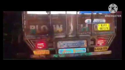చిట్యాల: చిట్యాల మండలం పెద్ద కాపర్తి వద్ద ఢీకొట్టిన రెండు కార్లు, బస్సును ఢీకొట్టిన కంటైనర్‌, ఇద్దరు వ్యక్తులు అక్కడికక్కడే మృతి
