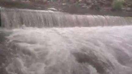நாங்குநேரி: தொடர்மழை எதிரொலி களக்காடு தலையணை மூடல் சுற்றுலா பயணிகள் குளிக்க தடை