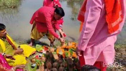 नीमडीह: आदारडीह में 51 महिलाओं ने निकाली चैती नवदुर्गा कलश यात्रा
