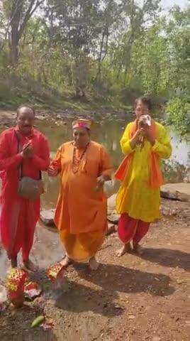 गुवा के पहाड़ी मां वन देवी मंदिर में।चैत्र नवरात्रि