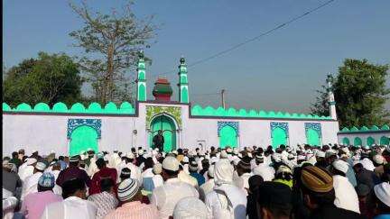 बड़हरिया: बड़हरिया प्रखंड के विभिन्न गांवों में ईद का त्योहार शांतिपूर्ण रहा, प्रशासन रहा तैनात