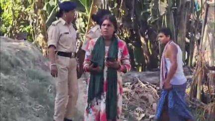 बहेरी: भीषण आग में ढाई साल के बच्चे की मौत, 6 घर राख, लाखों का नुकसान