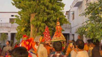 बिजौलिया: बिजोलिया में शाही ठाठ-बाट से निकली गणगौर सवारी, लोक कलाकारों के राजस्थानी नृत्य रहे आकर्षण का केंद्र