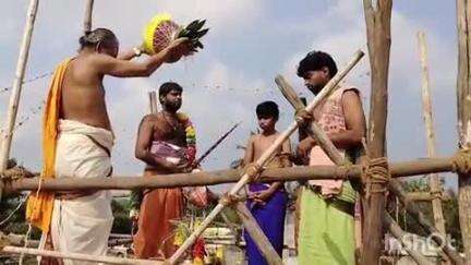 செந்துறை: பெரியாக்குறிச்சி கிராமத்தில் முத்துமாரியம்மன் உள்ளிட்ட திருக்கோவில்களில், ஒரே நேரத்தில் கும்பாபிஷேக விழா